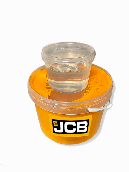 Краска JCB на полиуретановой основе 2,5 кг в комплекте с отвердителем